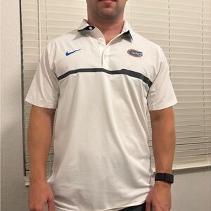 Nike White Polo Shirt with Athletic Performance Fabric